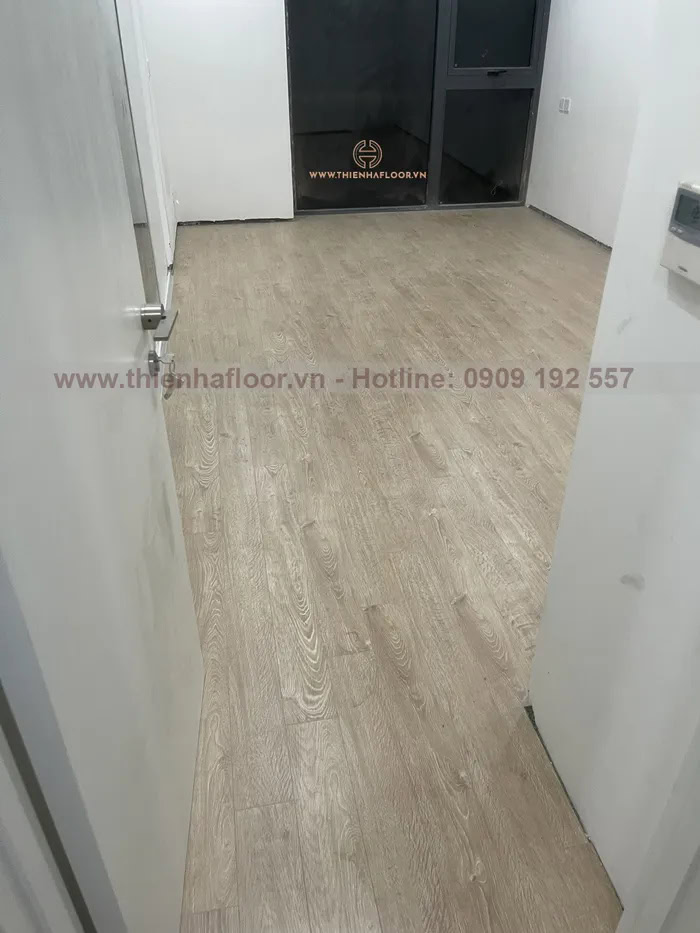 Cong-trinh-san-go-glomax-tan-phu (2)