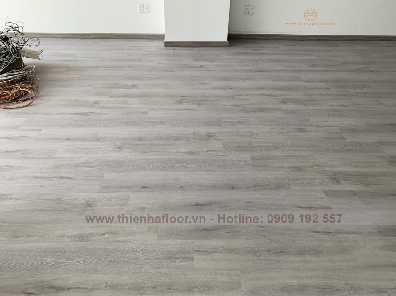 Cong-trinh-san-nhua-aimaru-4212 (3)