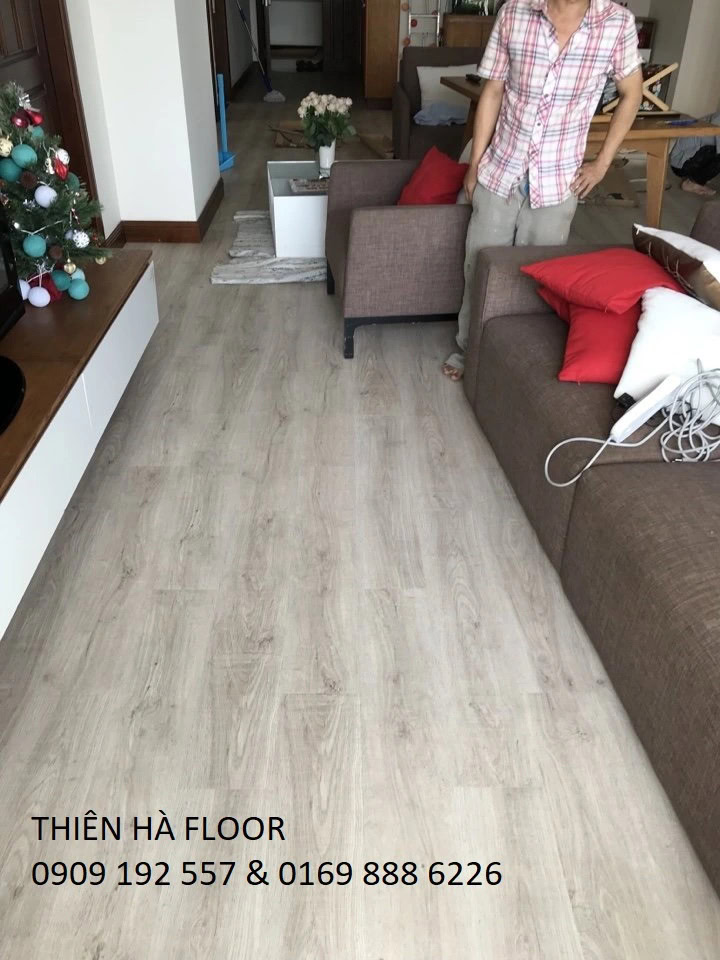 Cong-trinh-thuc-te-san-nhua-aimaru-a4022 (1)