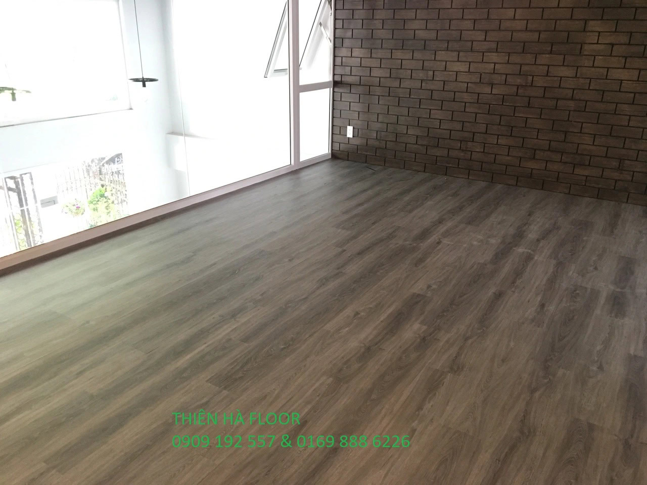 Cong-trinh-thuc-te-san-nhua-aimaru-quan-7 (4)