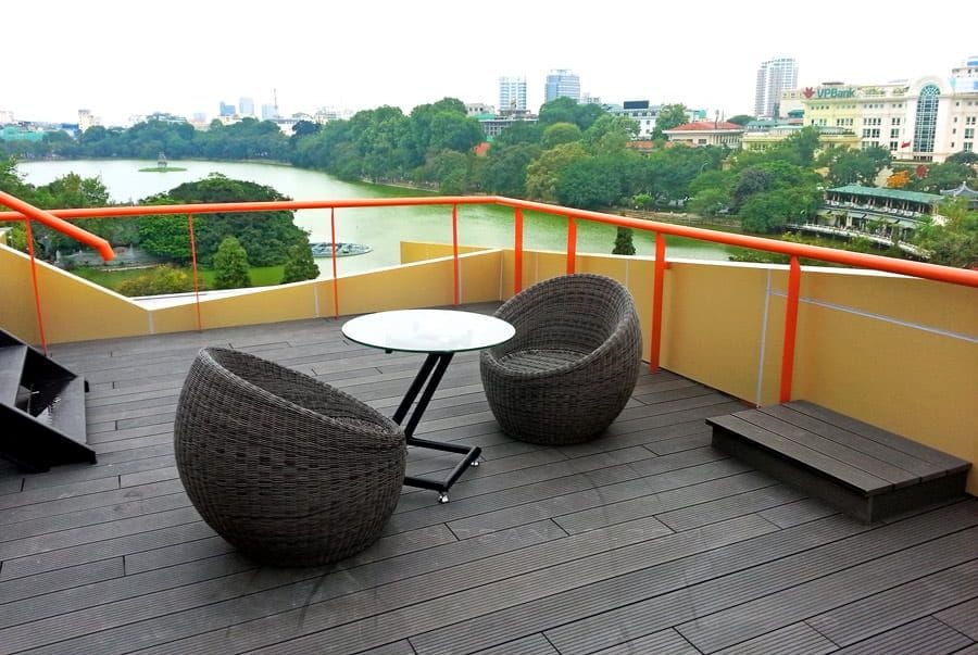 Khám phá sàn gỗ quán cafe, trà sữa độc đáo, đẹp mê mẩn 2025 21 Sàn Gỗ Quán Cà Phê