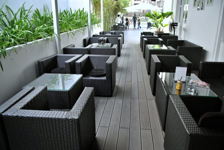 Khám phá sàn gỗ quán cafe, trà sữa độc đáo, đẹp mê mẩn 2025 22 Sàn Gỗ Quán Cà Phê