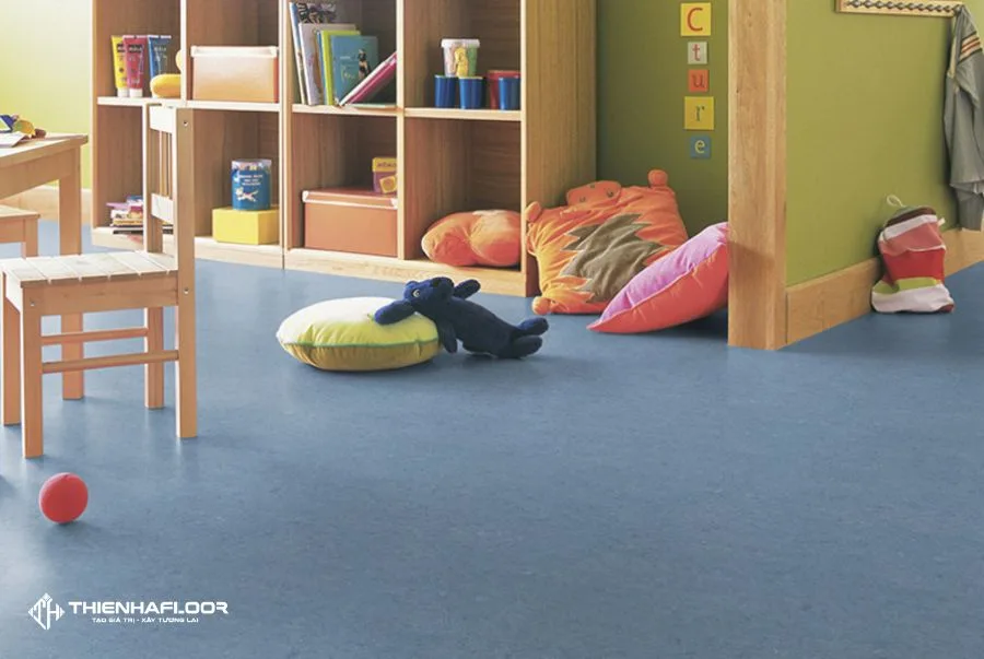 Sàn Vinyl Kháng Khuẩn Trong Trường Học