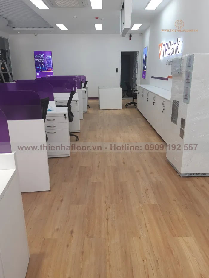 Thi-cong-san-cho-tpbank (2)