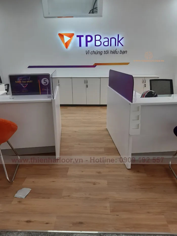 Thi-cong-san-cho-tpbank (4)