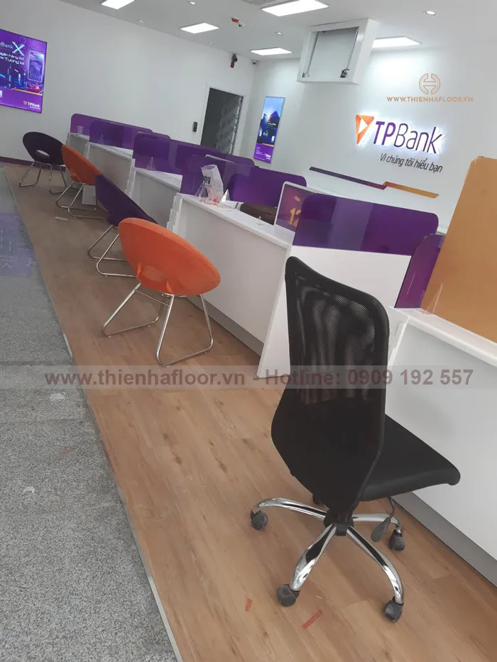 Thi-cong-san-cho-tpbank (6)