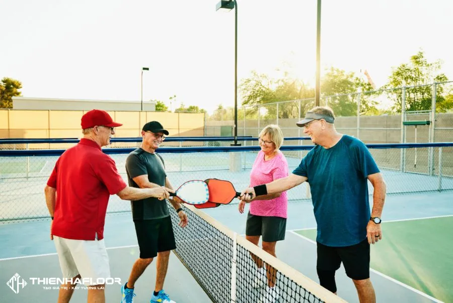 Pickleball là gì? Tìm hiểu A-Z về bộ môn Pickleball gây sốt toàn cầu 7 Pickleball Trở Thành Cơn Sốt Tại Việt Nam Vài Năm Gần đây