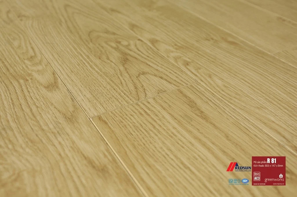 San-go-redsun-r81.jpg San-go-redsun-r81.jpg