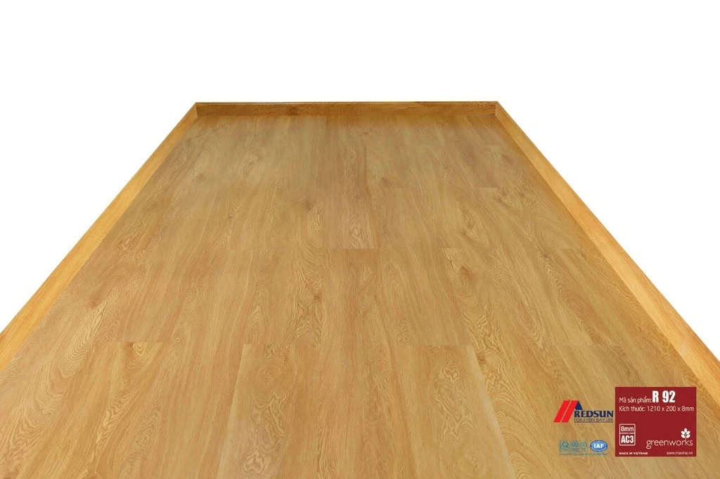 San-go-redsun-r92-1.jpg San-go-redsun-r92-1.jpg