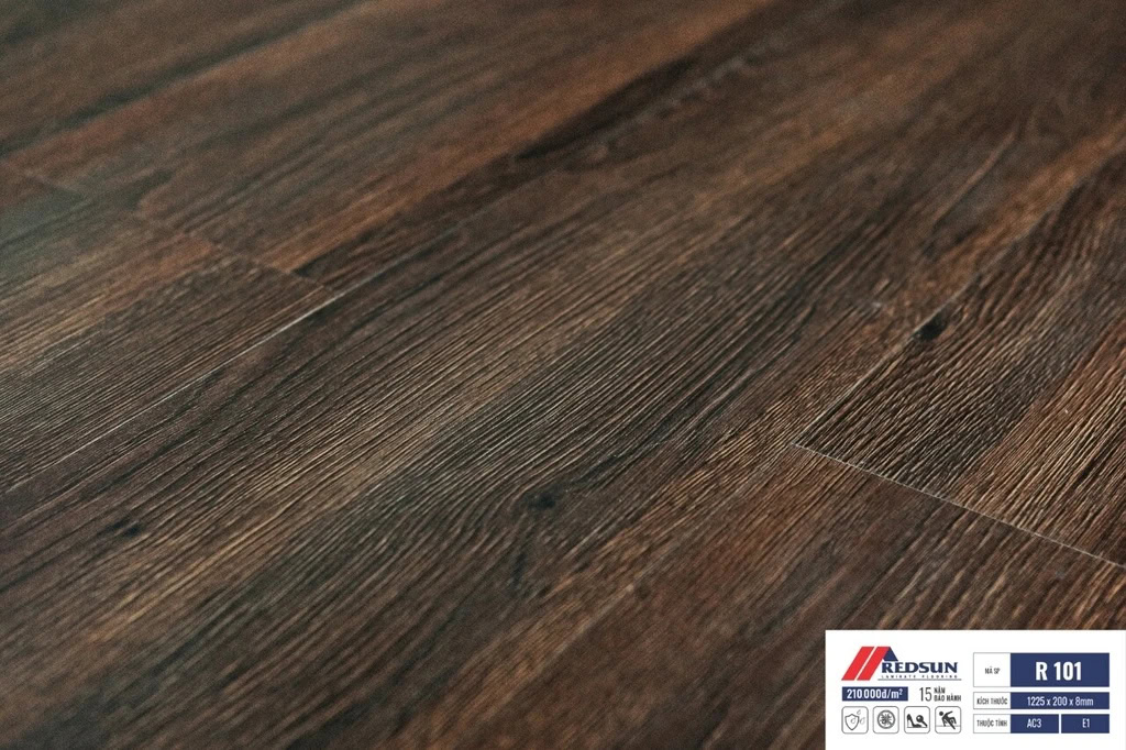 San-go-redsun-r101.jpg San-go-redsun-r101.jpg