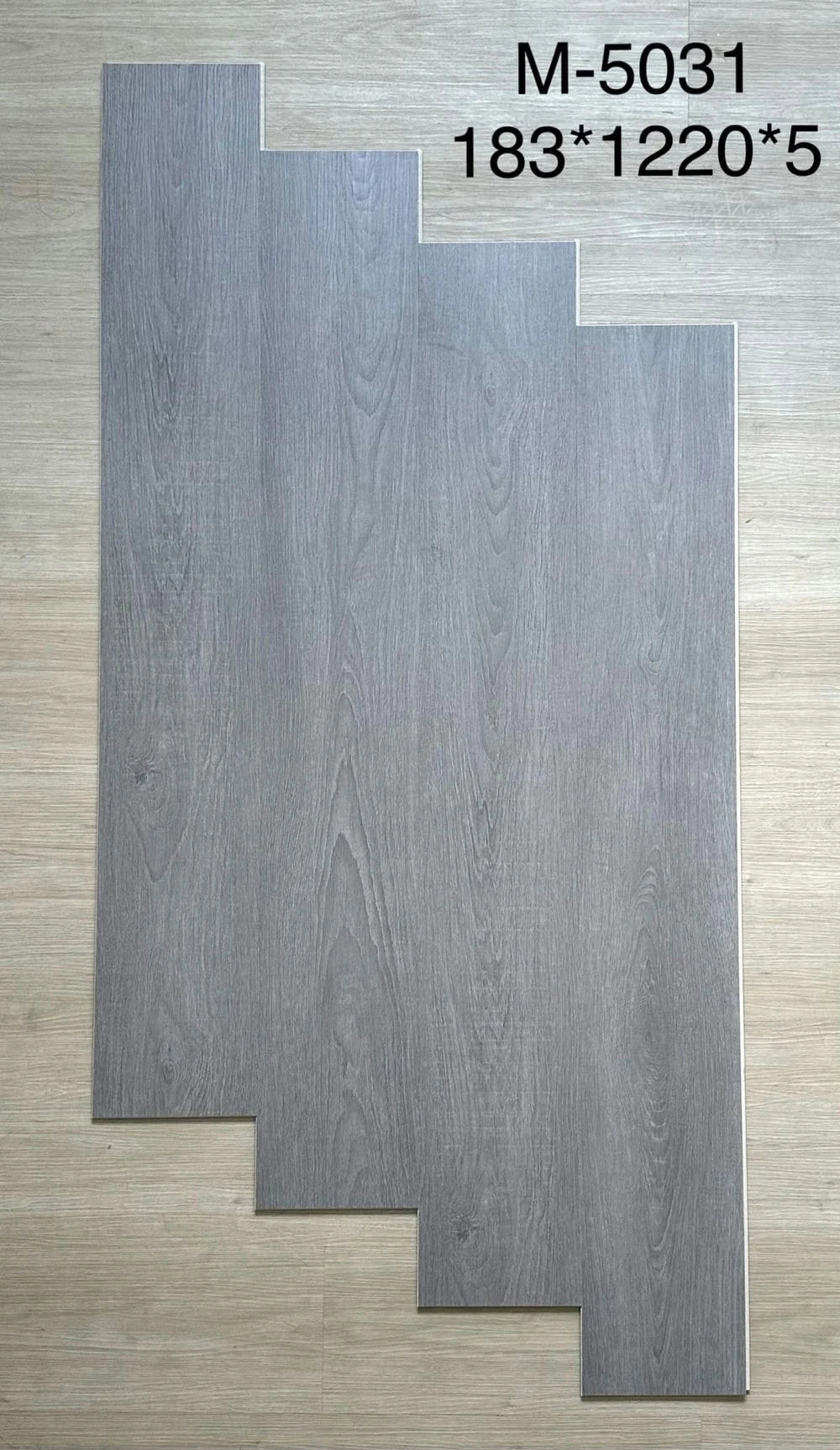 San-nhua-hem-khoa-msfloor-m5031-5mm.jpg San-nhua-hem-khoa-msfloor-m5031-5mm.jpg