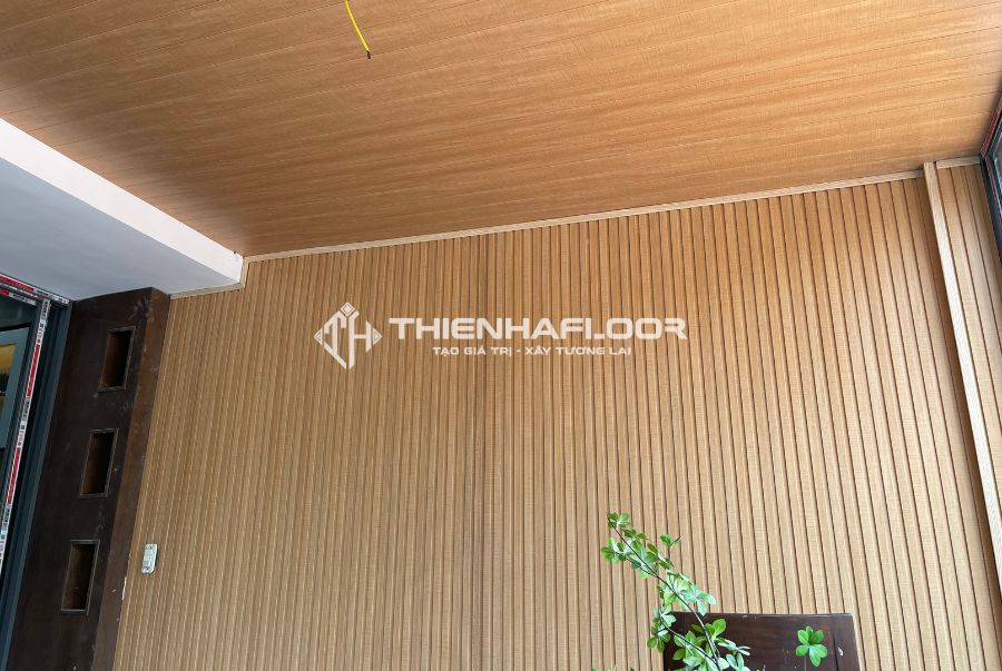 Ốp Tường, ốp Trần Bằng Nhựa Pvc Giả Gỗ