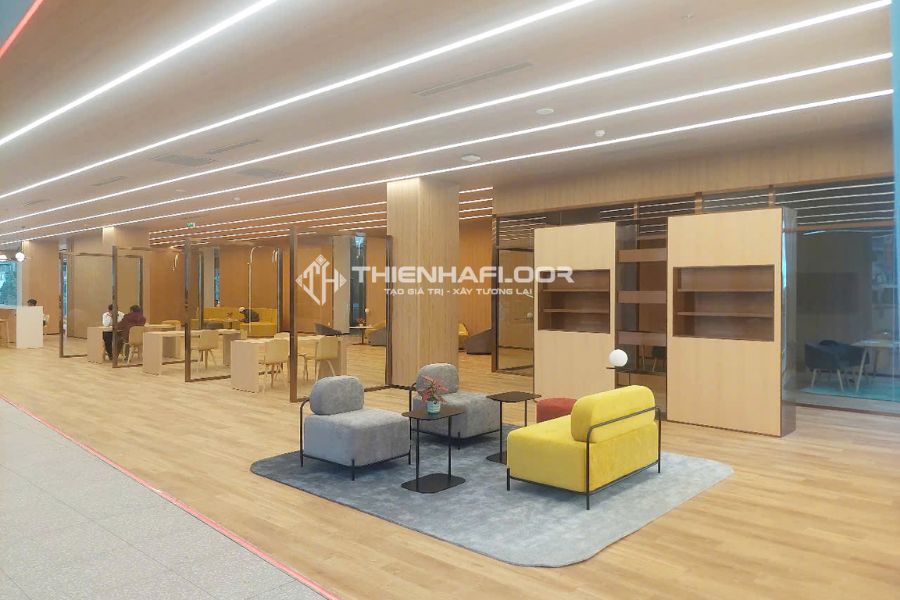 Dự án lót sàn nhựa cho showroom ô tô tại TP. Đà Lạt 10 Công Trình Thi Công Sàn Nhựa Arize Cho Showroom ô Tô