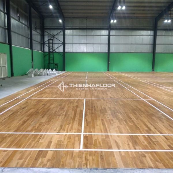 Các loại thảm sân cầu lông trong nhà tốt nhất hiện nay 7 Sàn Sân Cầu Lông Làm Bằng Gỗ