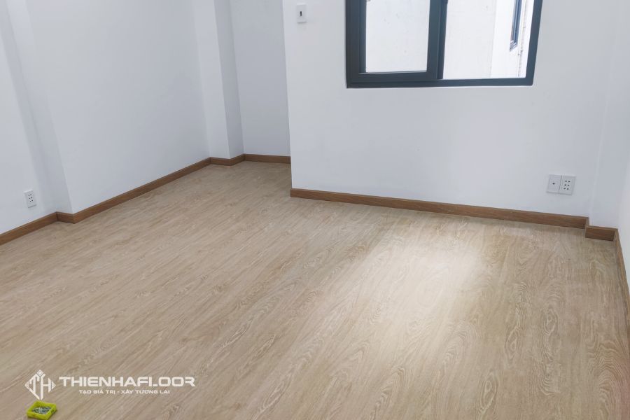 Thi công sàn nhựa giả gỗ Galaxy Eco Premium 5mm cho nhà phố tại Thủ Đức
