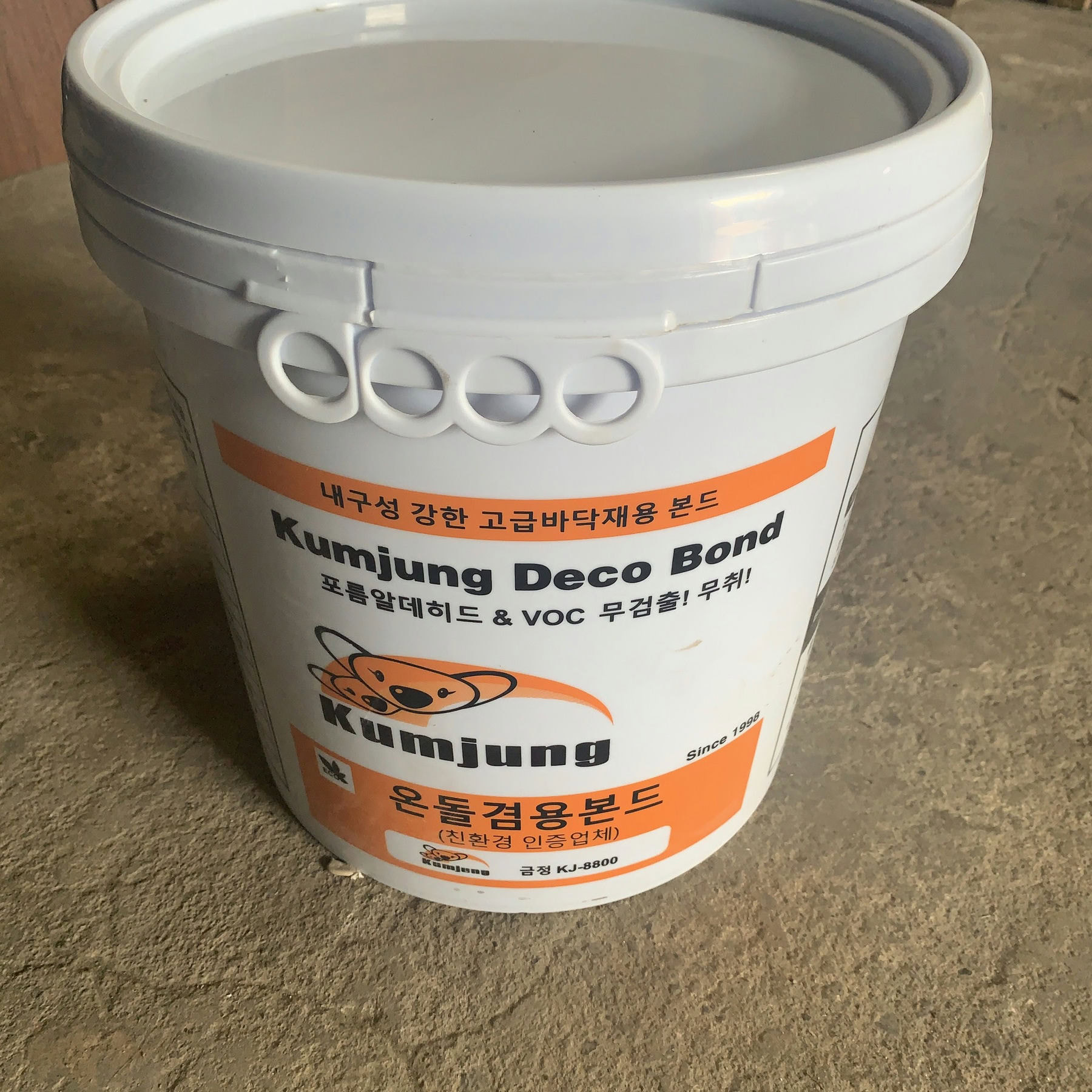 Keo Dán Sàn Nhựa Kj8800 Thùng Keo Dán Sàn Nhựa Kj8800 Thùng